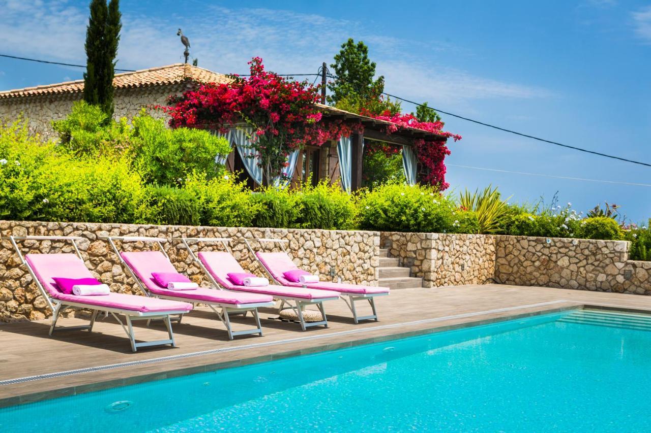 Villa Le Rondini Esparta Exterior foto